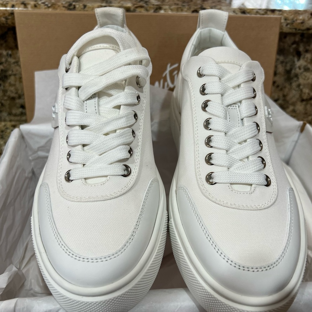 Christian Louboutin Sneaker